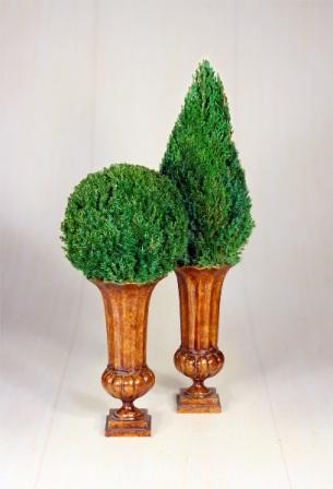 Mantle Top Globe Topiary