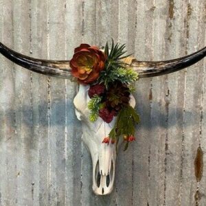 Noel Long Horn Skull